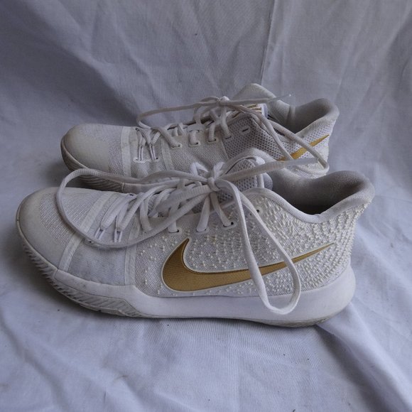 Kyrie 3 high top Clearance